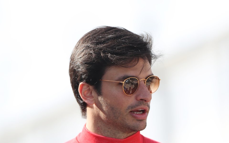 Пилотът Карлос Сайнц призна днес на пистата в Джеда, че