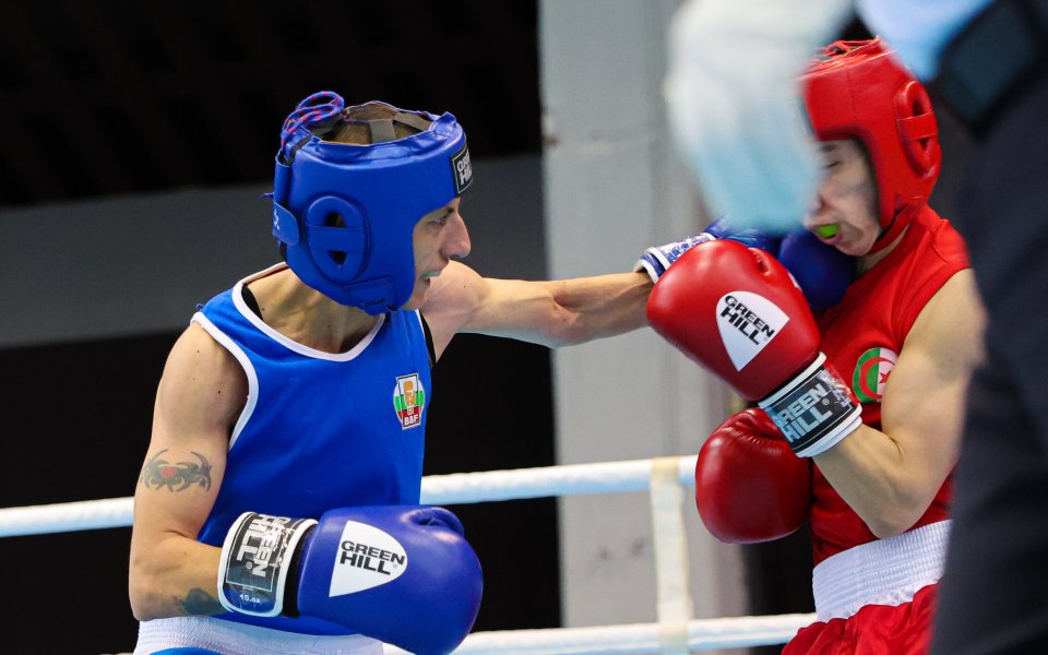 Боксьорката ни Севда Асенова загуби от мароканката Ясмин Мутаки с