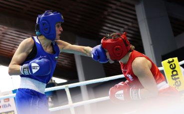 Светлана Каменова осигури трети финал за България в женския бокс