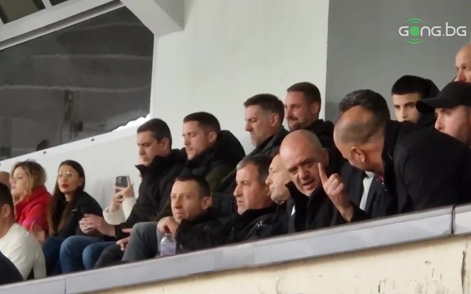 Селекционерът на България - Младен Кръстаич, и шефът на съдиите