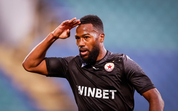 ЦСКА победи Септември с полемичен гол и дръпна с 4 точки на Лудогорец