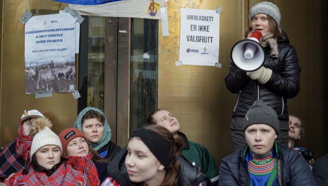Протестиращи окупираха норвежкото министерство на енергетиката в Осло