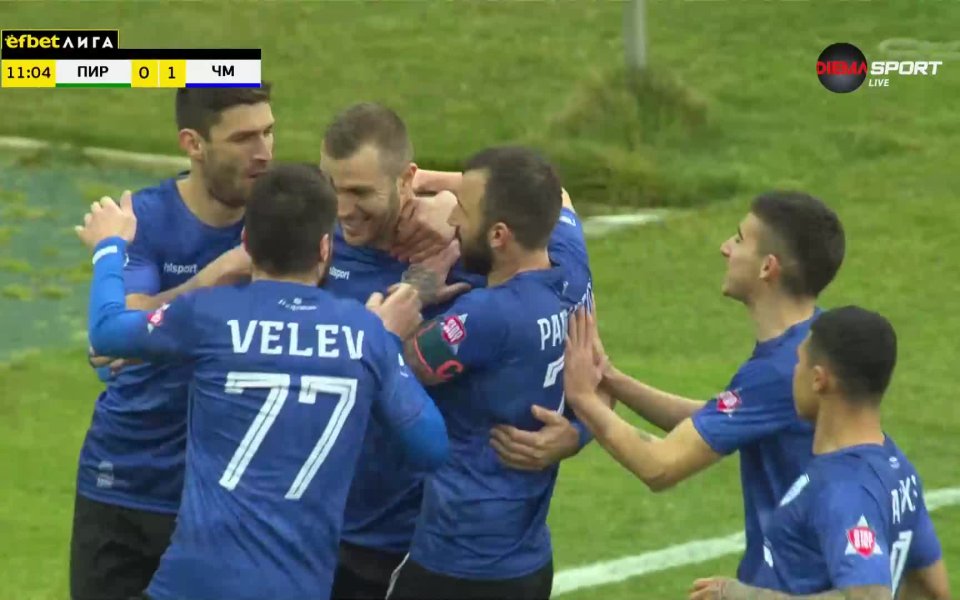 Отборът на Черно море имаше нужда от само 12 минути,