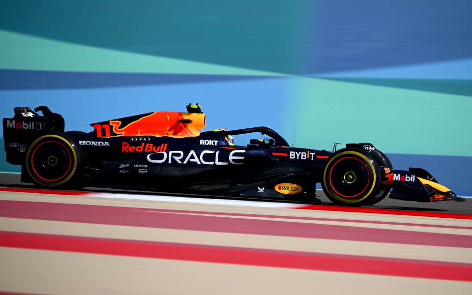 Ред Бул постави най-доброто време в първата тренировъчна сесия на