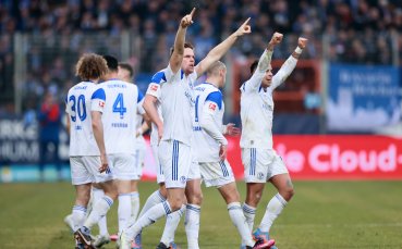 Шалке 04 записа шести пореден мач без загуба в Бундеслигата