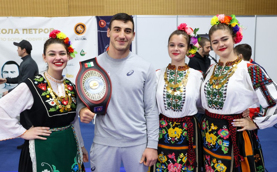 Турнир по борба Никола Петров и Дан Колов1