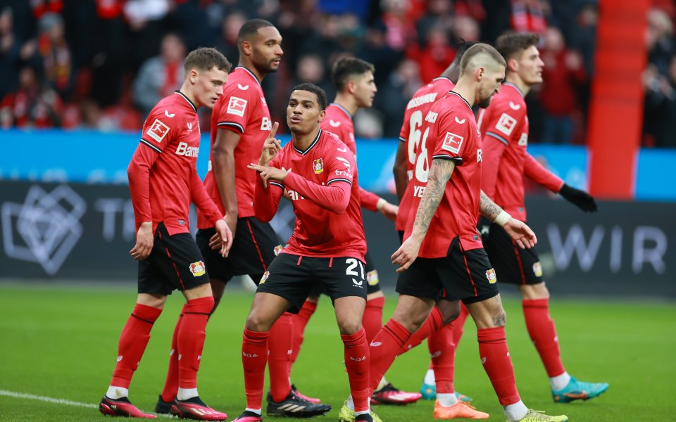 Байер Леверкузен победи убедително гостуващия Херта Берлин с 4:1 в среща