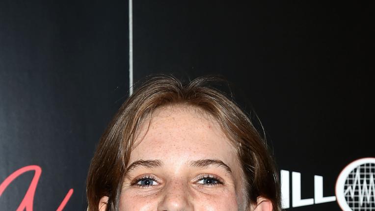  Мая Хоук, която разцъфва пред очите ни 