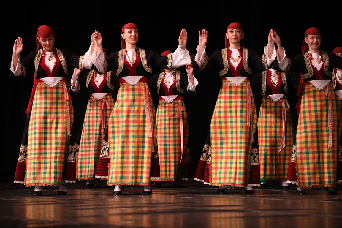 <p>Нощ на Ансамблите за четвърти път в зала 1 на НДК</p>