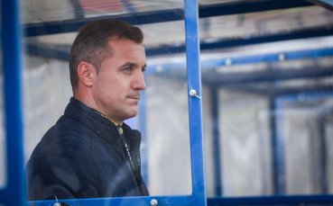 Спортно техническото ръководство на Локомотив София се колебае за бъдещето на централния