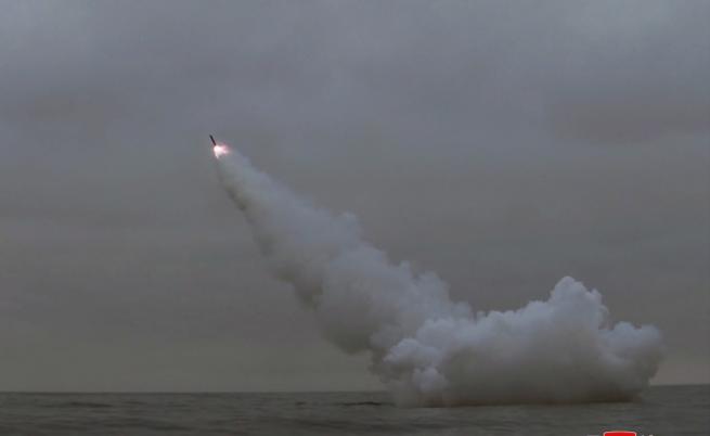 Северна Корея изстреля две стратегически крилати ракети от подводница