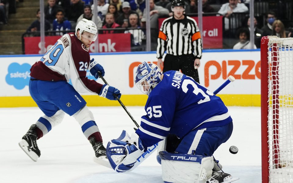Резултати от NHL: Колорадо победи Торонто с дузпи