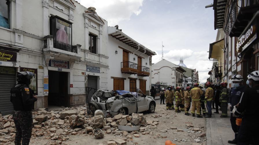 15 жертви и близо 400 ранени при земетресението в Еквадор