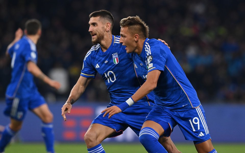 Нападателят Матео Ретеги влезе в историята на Италия при загубата