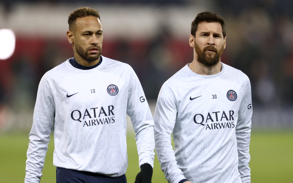 Кристиано Роналдо изведе Португалия с капитанската лента при победата с 4:0