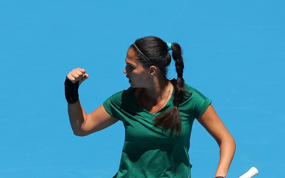 Българската тенисистка Изабелла Шиникова се класира за втория кръг на