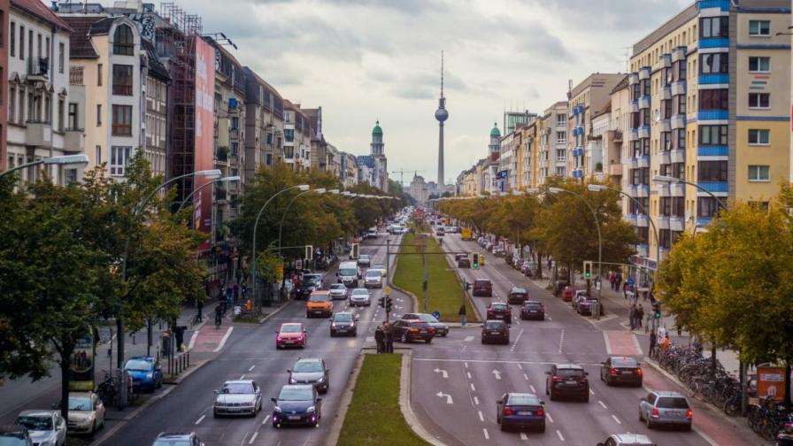 Германия и ЕК се разбраха: е-горивата удължават живота на ДВГ