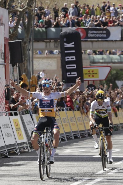 Примож Роглич спечели Обиколката на Каталуния1