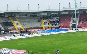 Локомотив София и Славия се изправят един срещу друг в