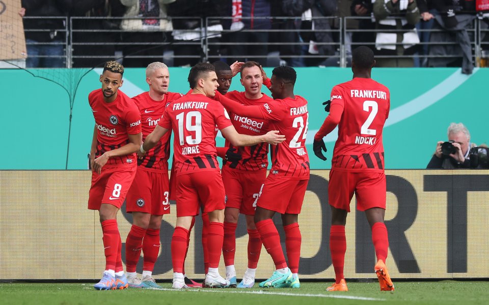 С два гола в първия четвърт час на мача на