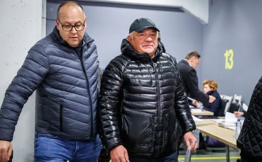 Представителите на феновете на столичния Левски си тръгнаха от Общото