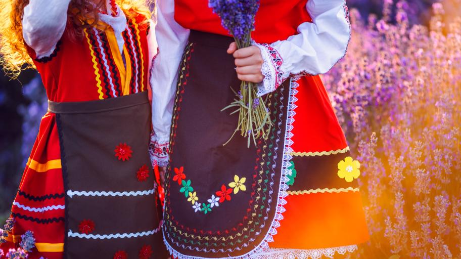 Българските обичаи на Лазаровден. Разкажете на децата си, нека знаят