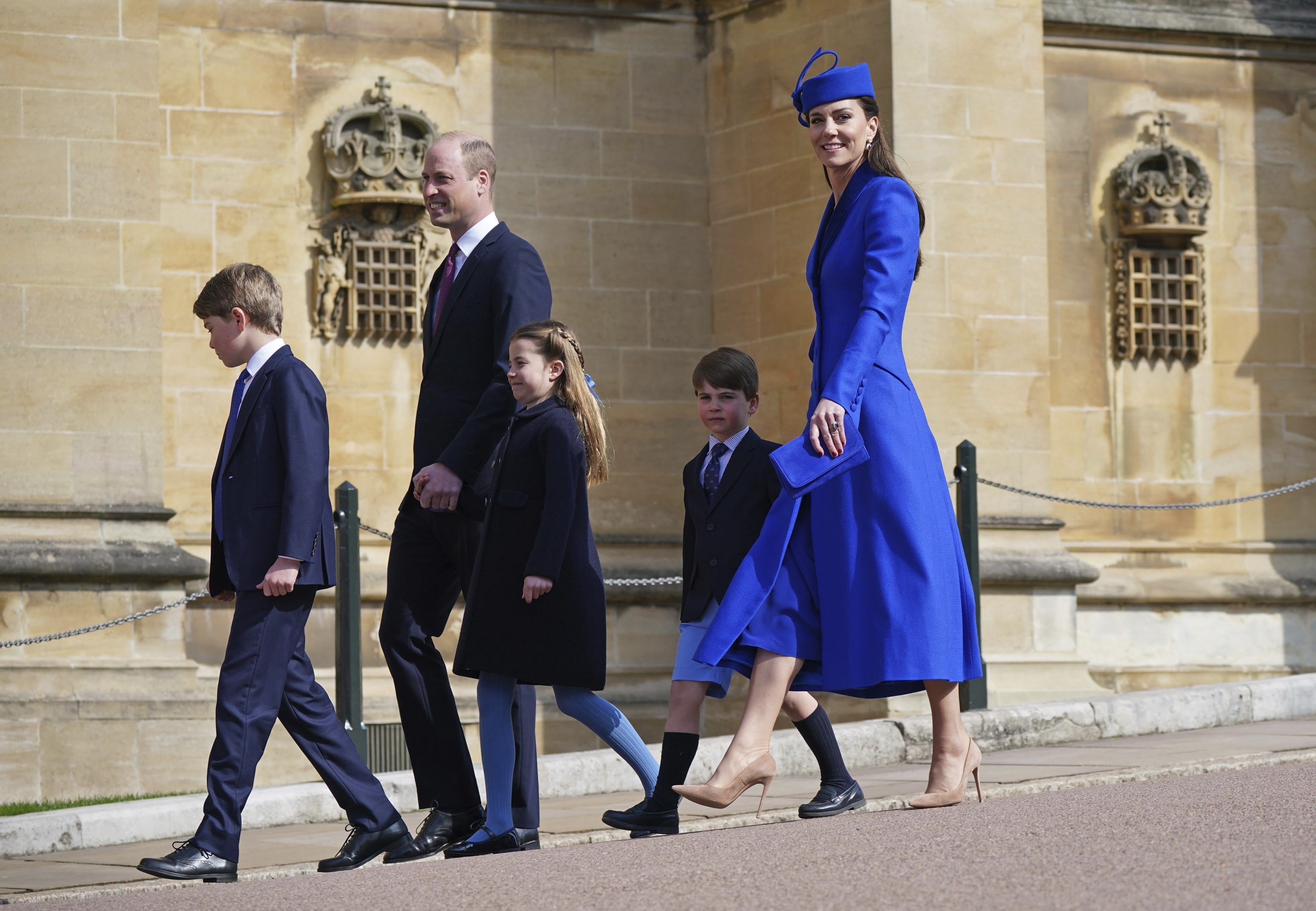 <p>Крал Чарлз Трети и високопоставени членове на британската кралска фамилия се събраха днес в замъка Уиндзор за традиционната служба за Великден - първата след възкачването на престола на новия монарх.</p>
