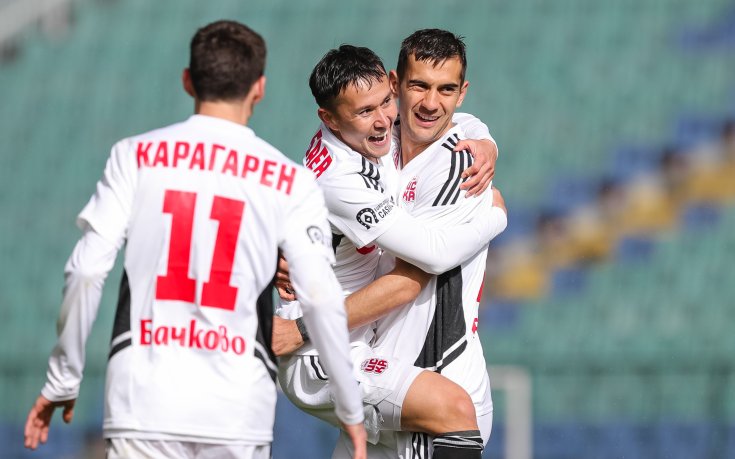 Страхотни Чочев и ЦСКА 1948 си капарираха третото място с лесен успех над Септември