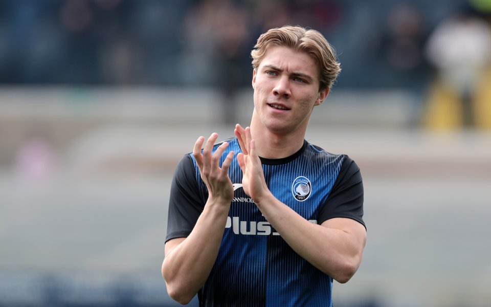 Манчестър Юнайтед се интересува от нападателя на Аталанта Расмус Хойлунд,