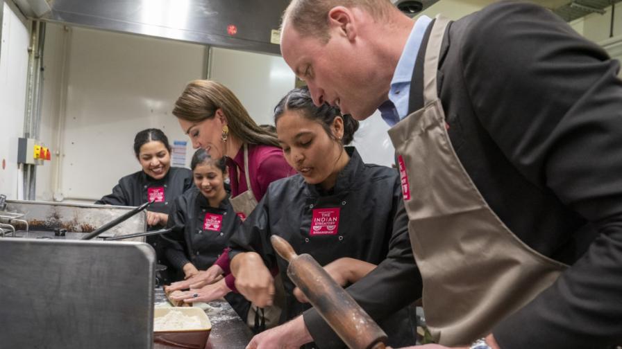 Принц и принцеса в кухнята: Уилям и Кейт готвят в индийски ресторант