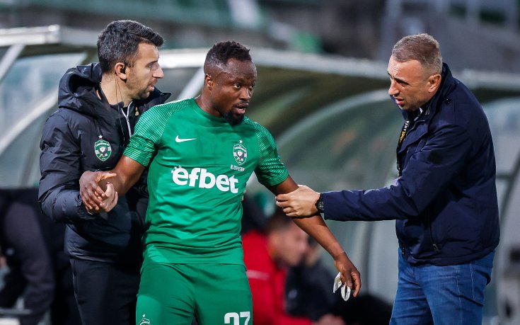 Текпетей бесен заради смяната, Петев му показа кой е шефът (видео)