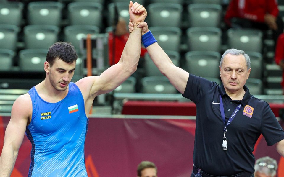 Новиков спечели първа олимпийска квота за България на световното в Белград