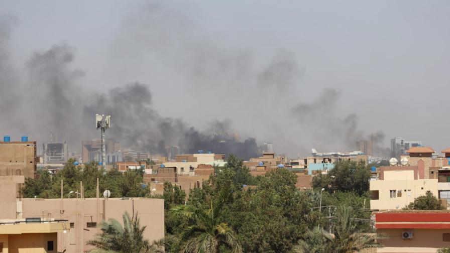 САЩ евакуираха служителите на посолството си в Хартум