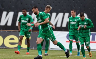 Локомотив София и Хебър Пазарджик играят при резултат 1 2 в мач