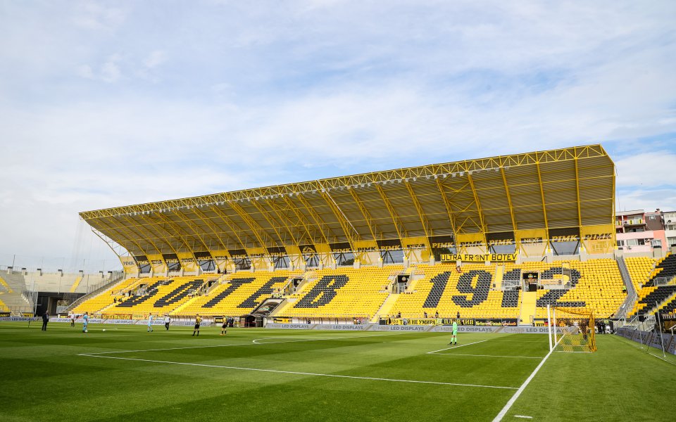 Отборът на Ботев Пловдив приема Локомотив София в среща от 32-ия кръг