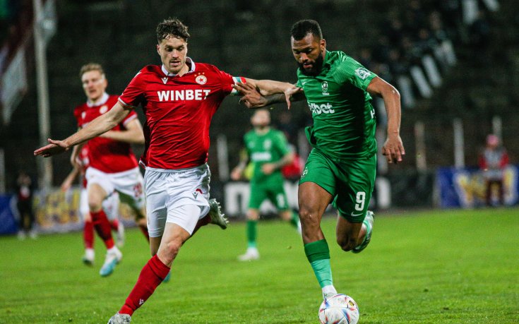 Мачът на сезона: Шампионът Лудогорец посреща претендента ЦСКА