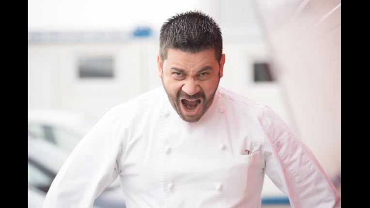 Властелинът на Hell's Kitchen извън кухнята: Какво не знаете за шеф Виктор Ангелов