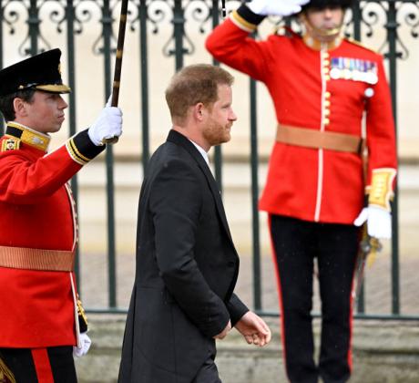 Още вчера принц Хари е пристигнал в Лондон за коронацията