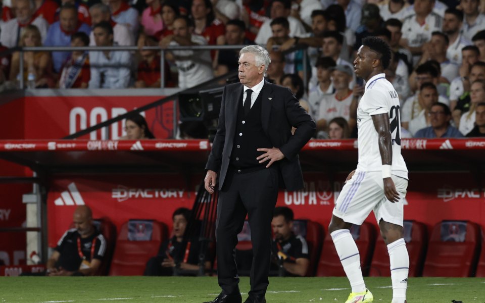 Президентът на Реал Мадрид Флорентино Перес не планира раздяла със