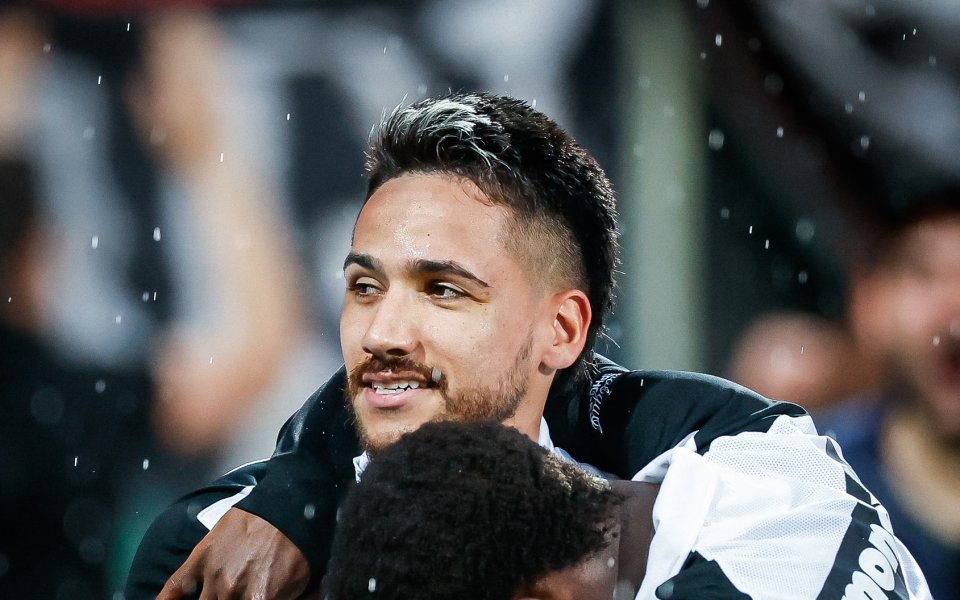 Голмайсторът за Локомотив Пловдив срещу Левски – Джовани, е Играч