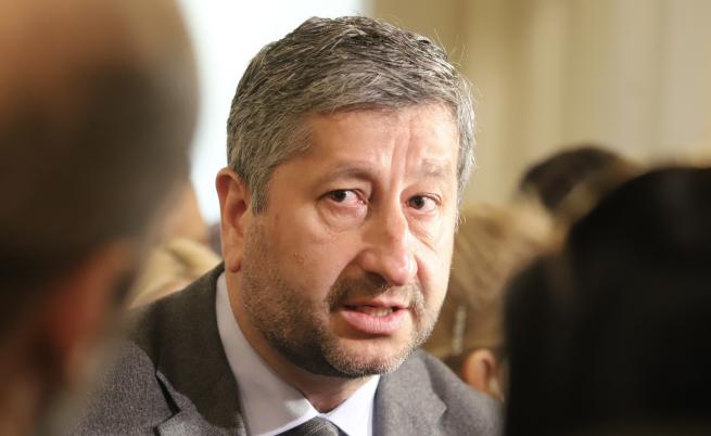 Христо Иванов: Това, което се предлага с първия мандат, не може да реши големите проблеми на България