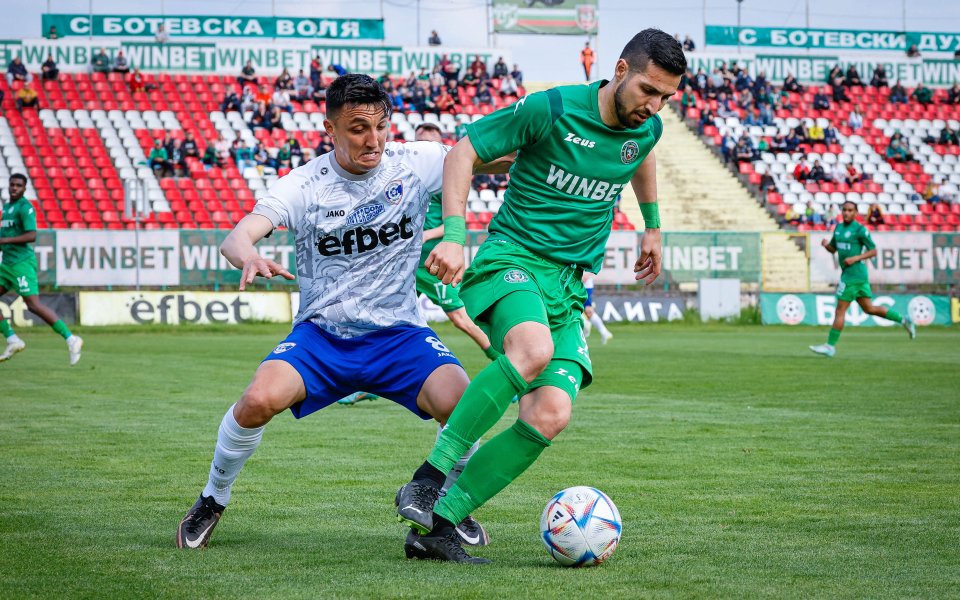 Отборите на Ботев Враца и Спартак Варна играят при резултат