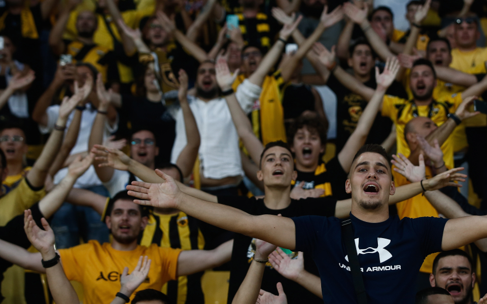 АЕК Атина спечели за 13-и път титлата в гръцкото футболно