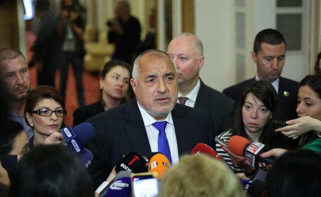 Бойко Борисов каза, че няма да се откаже от депутатския си имунитет