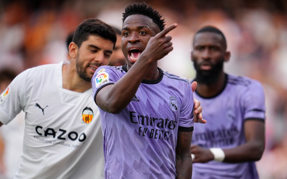 Бразилци се вдигнаха на протест и обсадиха испанското консулство в