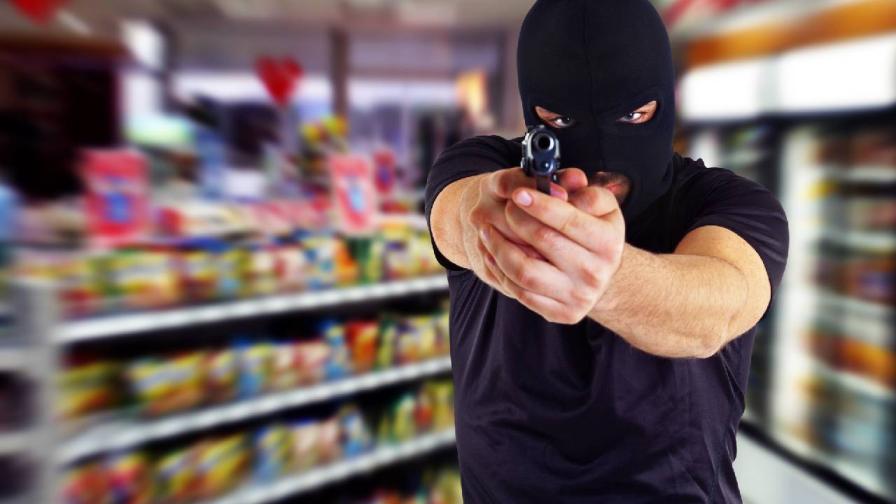 Разказ от първо лице: Служители с подробности за въоръжения грабеж, извършен от тийнейджър в Монтана