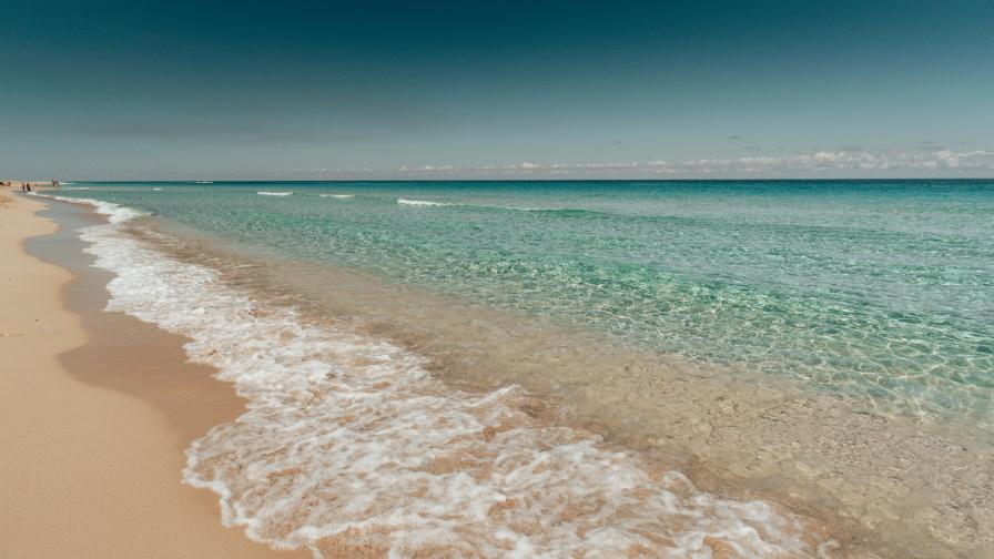 Tяло на мъж бе намерено на плажа в Слънчев бряг