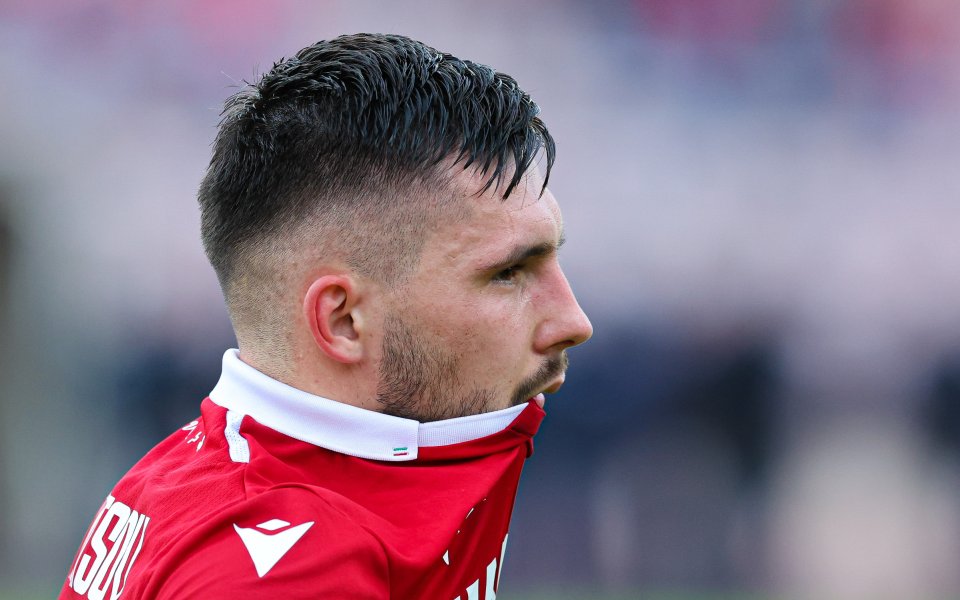 Капитанът на ЦСКА - Иван Турицов, поел лентата след смяната