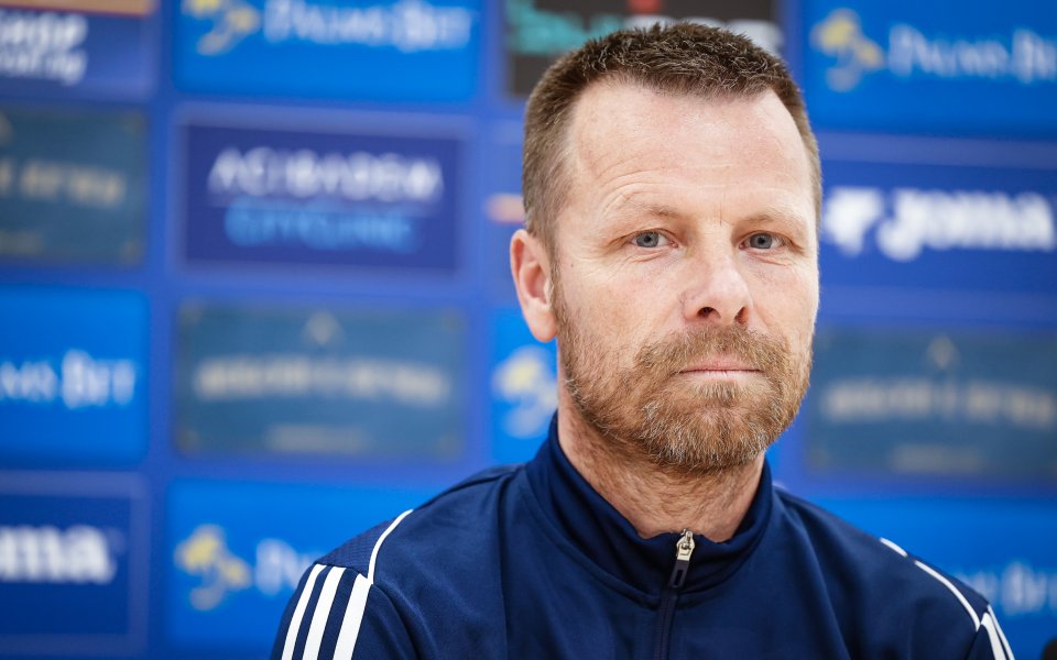 Шефът на школата на Левски Елин Топузаков, който вчера навърши