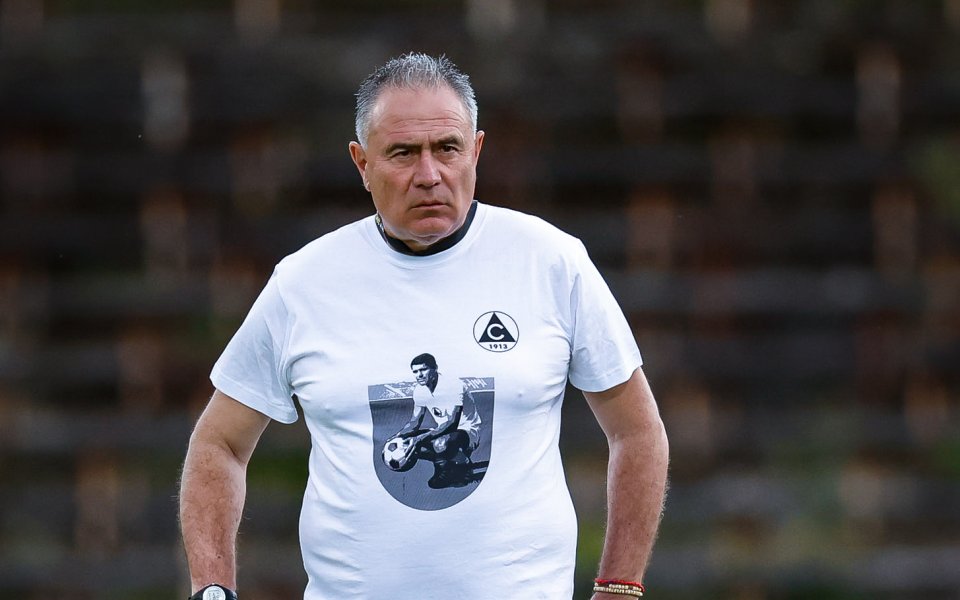 Наставникът на Славия - Ангел Славков бе доволен от победата с 2:0